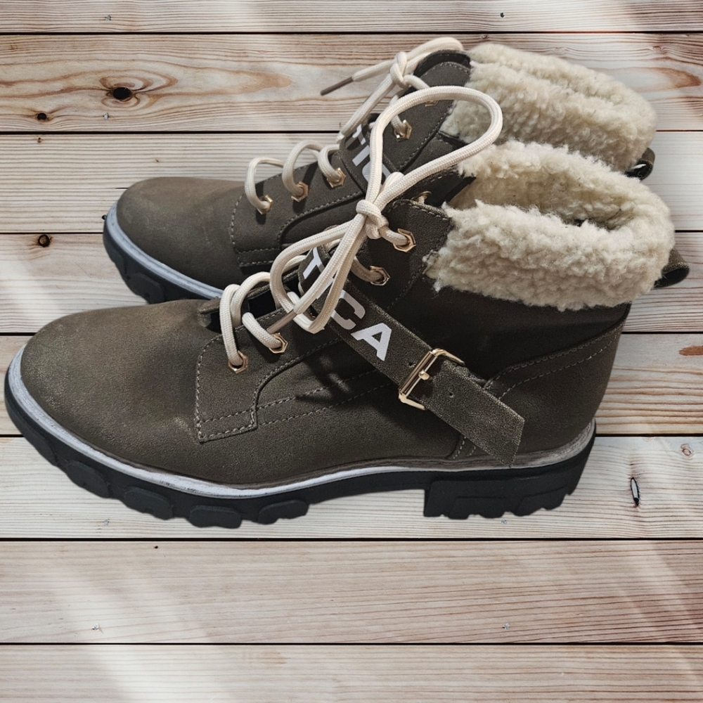 NAUTICA SIZE 8 BOOTS - Picture 2 of 3